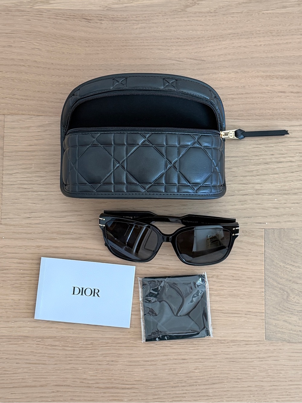 Dior Signature S7F 10A0 CD40140F 01A Square Sunglasses